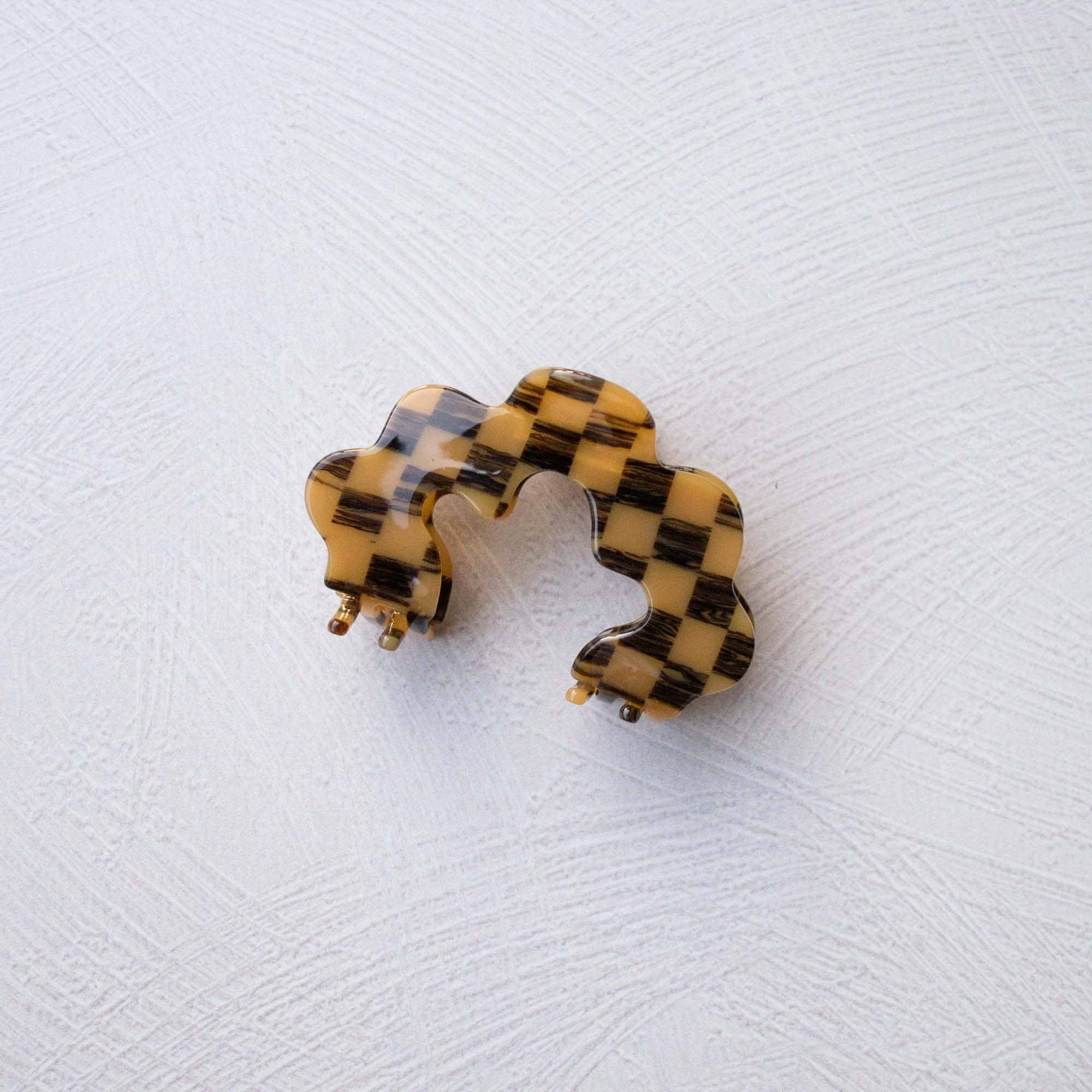 Eco Wave Cloud Checkerboard Pattern Hair Claw Clip
