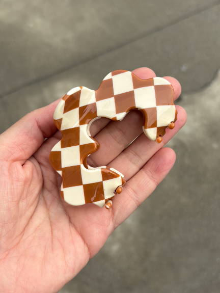 Eco Wave Cloud Checkerboard Pattern Hair Claw Clip