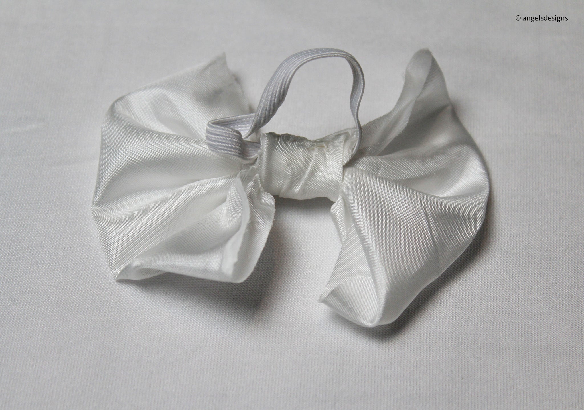 Toddler and Baby Elastic bow hair ties | White and Cherry Print |
