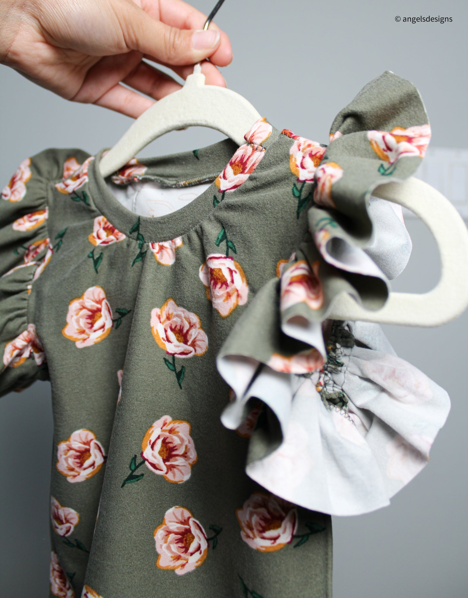 Moss Green Floral print ruffled top