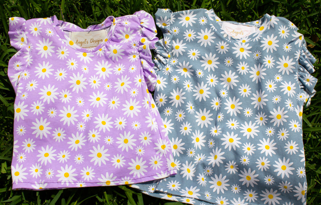 Girl's ruffled sleeve flower top