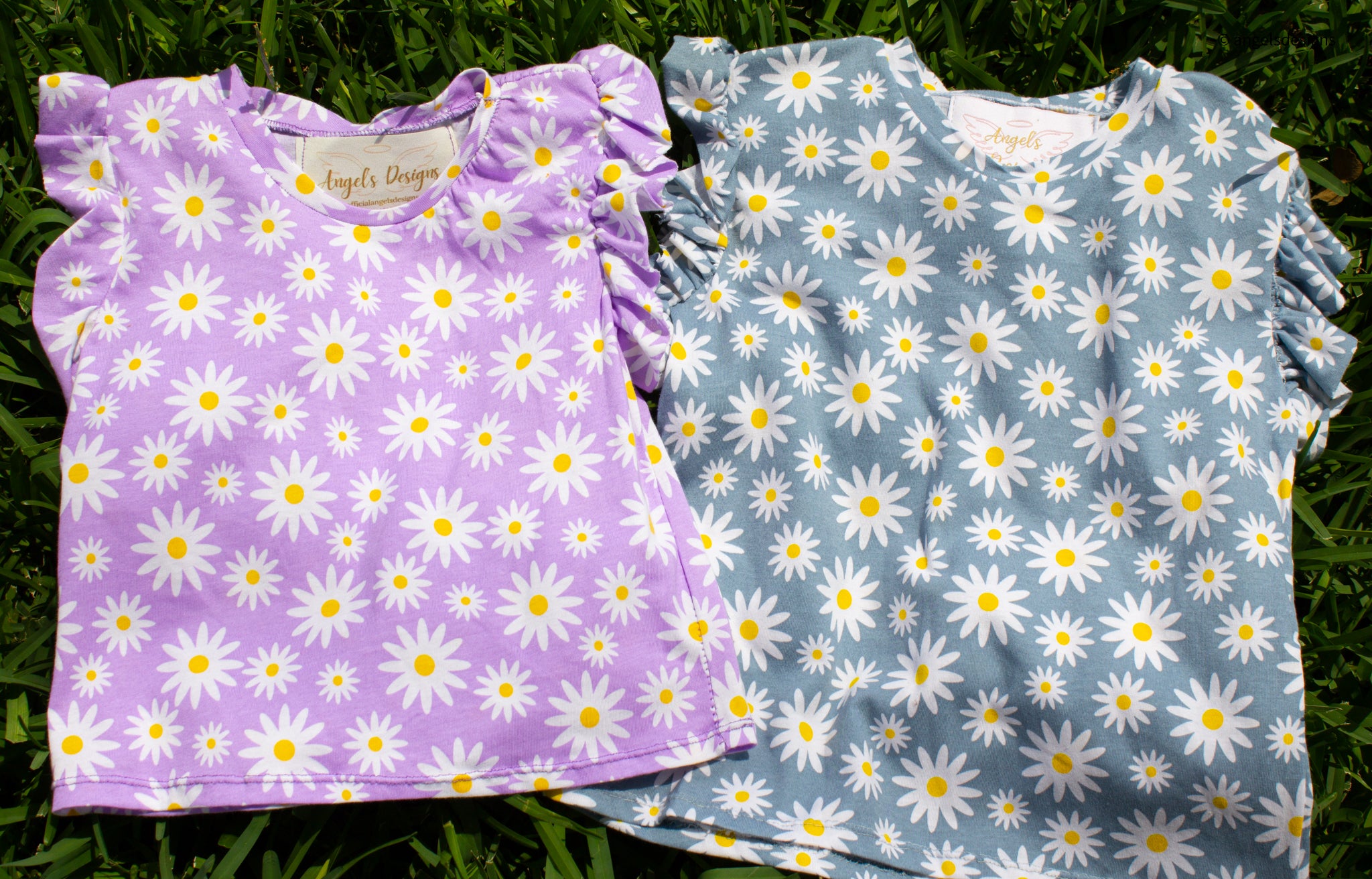 Girl's ruffled sleeve flower top