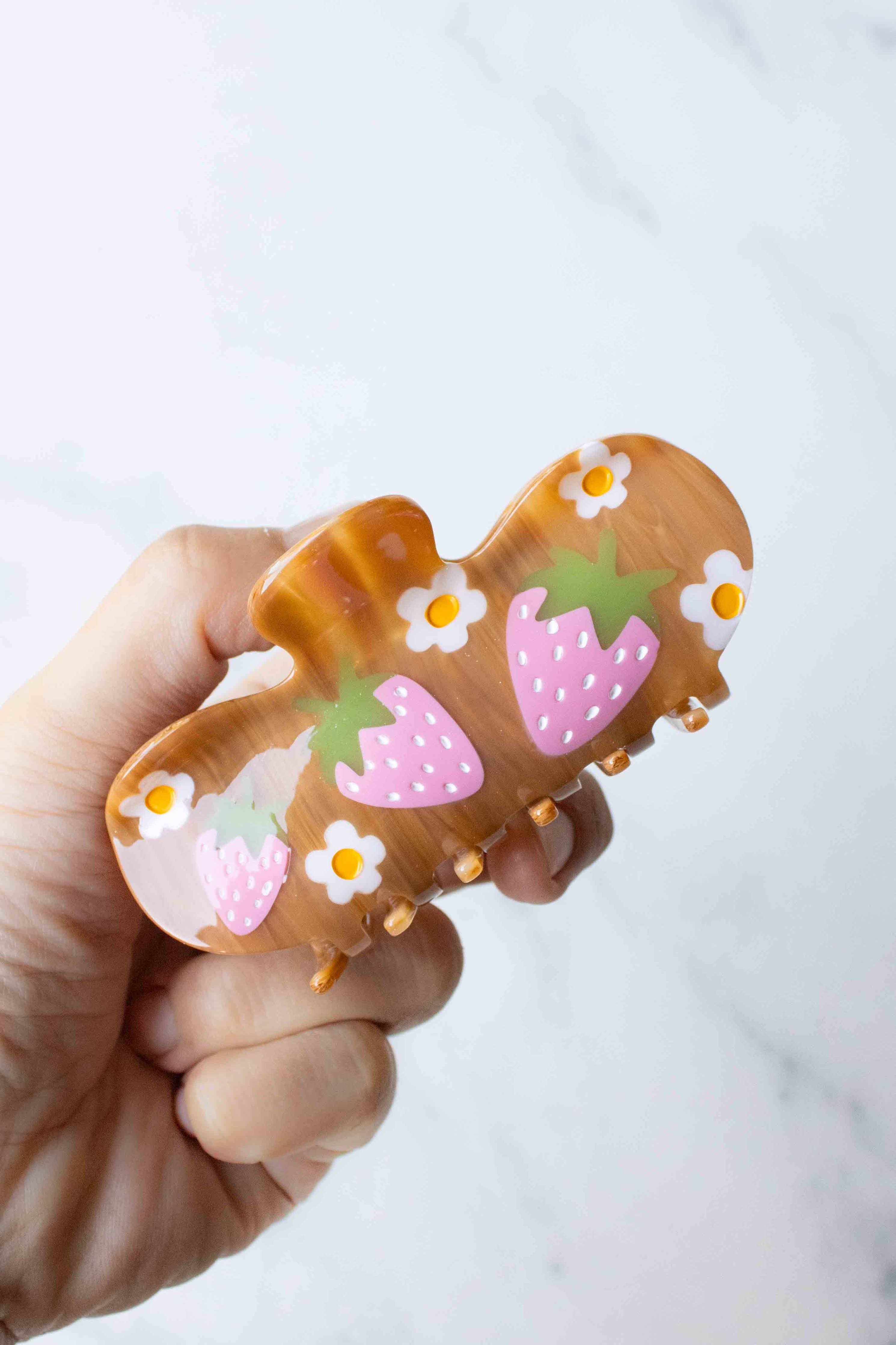 Eco Strawberry Farms Curved Hair Claw Clip