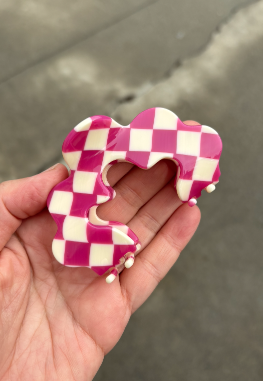 Eco Wave Cloud Checkerboard Pattern Hair Claw Clip